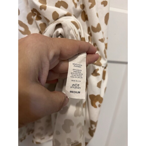 Entro Women's Tiered Babydoll Leopard Dress Size Medium Beige Brown Made in USA - Picture 4 of 5